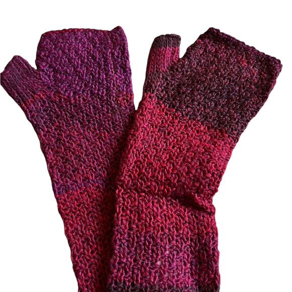 NWT! Garnet Hill Long Fingerless Knit Gloves, 3 color options - Picture 4 of 13